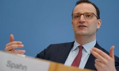 Almanya Sağlık Bakanı: Haziran'dan itibaren her isteyene aşı sağlamak mümkün