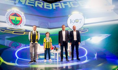 1907 Fenerbahçe Derneği’nin ilk dijital etkinliğinin konuğu Fenerbahçe Spor Kulübü Başkanı Ali Y. Koç oldu. 