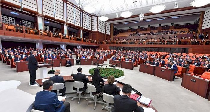 Orhan Uğuroğlu'ndan AKP için büyük iddia. Erdoğan'ın azledeceği 55-60 milletvekili kimler olacak