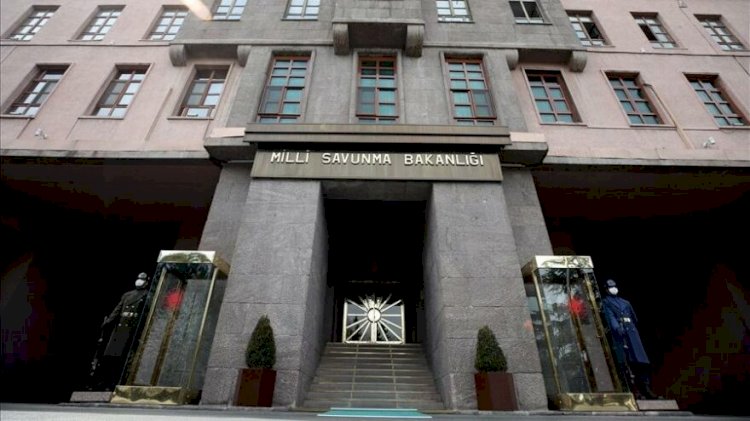 Milli Savunma Bakanlığı’ndan 103 emekli amirale bildiri tepkisi