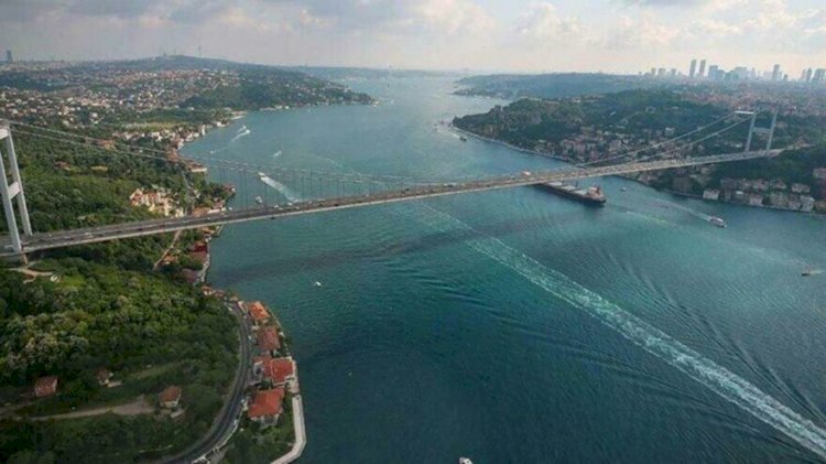 Türkiye 103  Amiralin bildirisini tartışıyor!