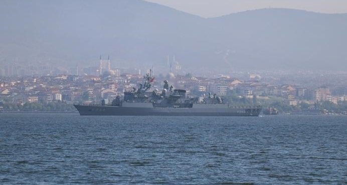 İmzacı emekli amirallerin lojman hakkı iptal edildi