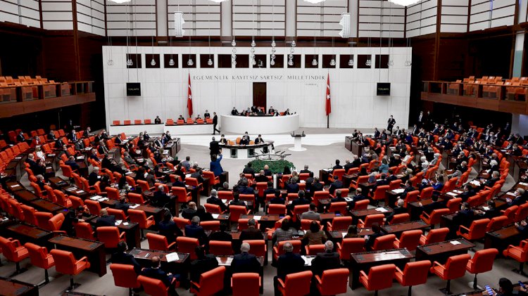 Bir bildiri de eski vekillerden: Montrö tartışmaya açılamaz