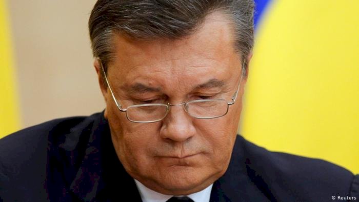 Зеленский ввел санкции против Януковича и других экс-украинских чиновников