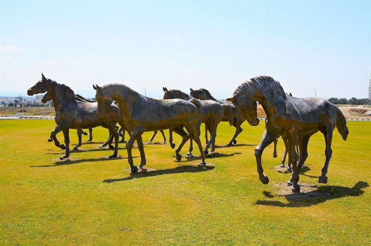 Yakın Doğu Üniversitesinde Sanat Sokakta!