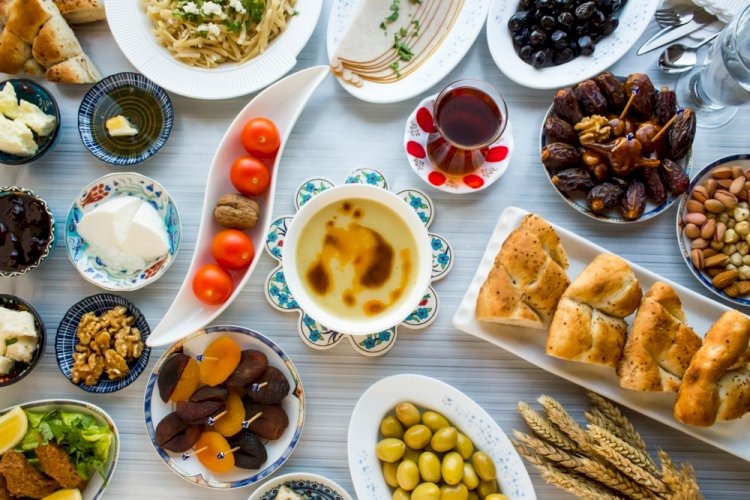 1 avuç Ramazan pidesi; 2 dilim beyaz ekmeğe eşit!