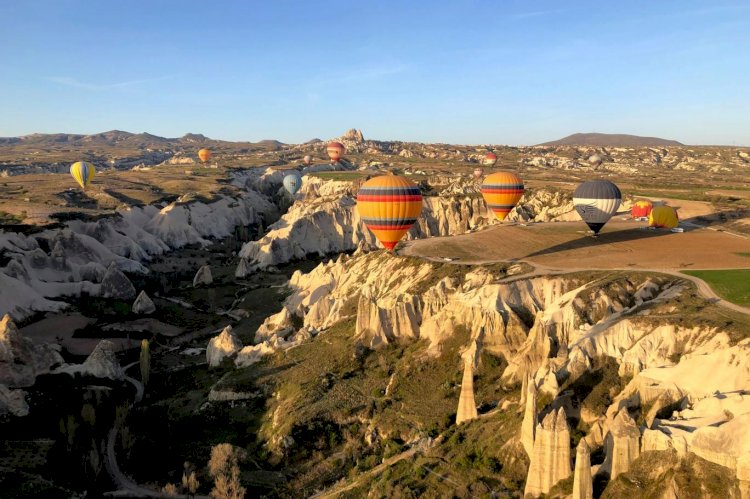 Türkiye'de balon turizmi: Nasıl başladı, neden hep pahalıydı, son kale Rus pazarı da kapanınca ne olacak?