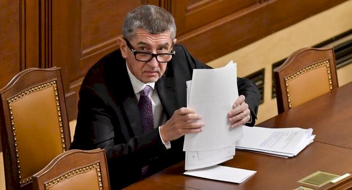 Çekya Başbakanı: Tehdit yoluyla istifaya zorlandım