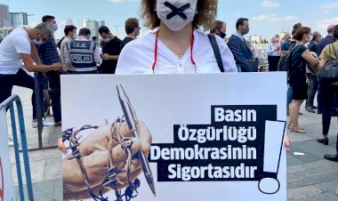Gazeteciliğin 130'dan fazla ülkede engellendiği dünyada Basın Özgürlüğü Günü