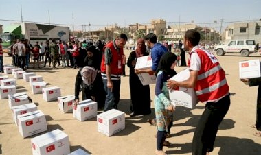 Türk Kızılay’dan Filistin’e acil ilaç ve ambulans yardımı