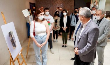 “Dönüşüm” sergisiyle sanat, tasarım ve eczacılık disiplinleri bir araya geldi