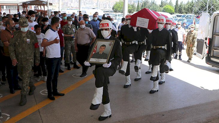 Uzman Onbaşı Mehmet Can Kaya, memleketi Gaziantep'te son yolculuğuna uğurlandı