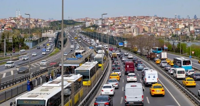 2021 Demokrasi Algı Endeksi: Yüzde 45 Türkiye'nin demokratik olduğuna inanıyor