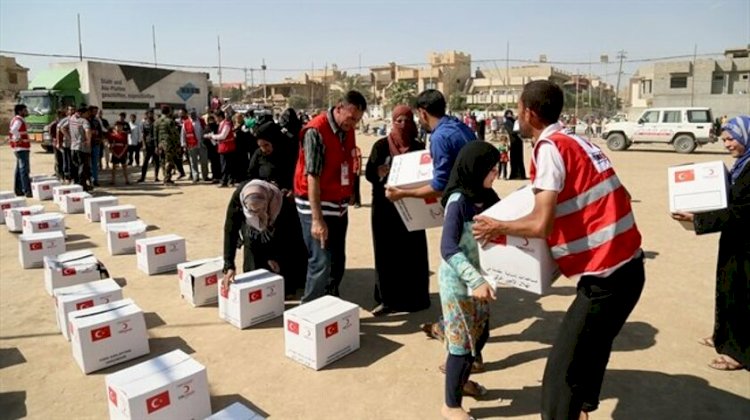 Türk Kızılay’dan Filistin’e acil ilaç ve ambulans yardımı