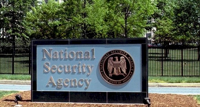"NSA, Danimarka gizli servisinin yardımıyla Merkel'i gözetledi"