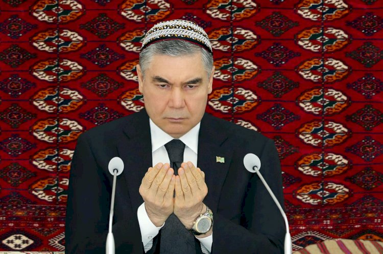 Türkmenistan Devlet Başkanı, babasının vefatının ardından emir verdi: "Saçlarınızı kesin!"