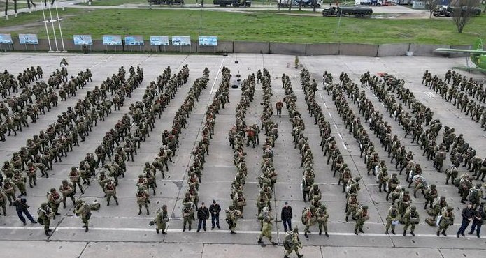 Rusya batı sınırlarında 20 yeni askeri birlik kuracak
