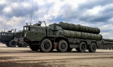 Bloomberg: “Türkiye, Rus uzmanları Biden’a sinyal göndermek için eve yolladı”