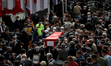 Şehit Jandarma Teğmen Baki Koçak'a gözyaşlarıyla veda: Dualarla son yolculuğuna uğurlandı