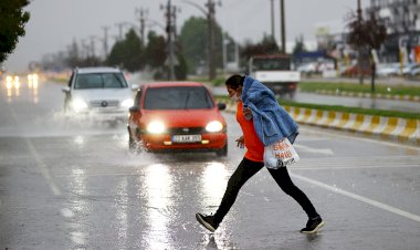 Meteoroloji'den peş peşe uyarılar: İstanbullu güneşe hasret kalacak