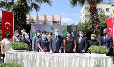 İzmir'in Kentli Kadınlarına 250 bin Sebze Fidesi Dağıtıldı