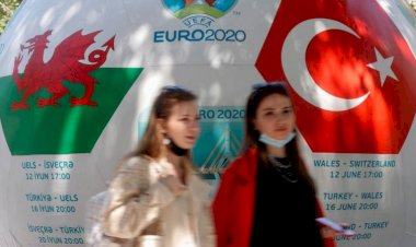 Türkiye-Galler maçı Ada basınında: 'Türkiye, Bakü'de kendi evinde oynayacak'