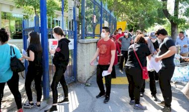 Türkiye'de aşılama yaşı 18'e düşüyor