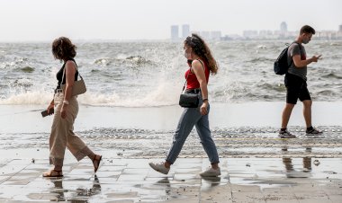 Sadece İzmirlilere özel 'maske' uyarısı: Pandemi bitse de çıkarmayın