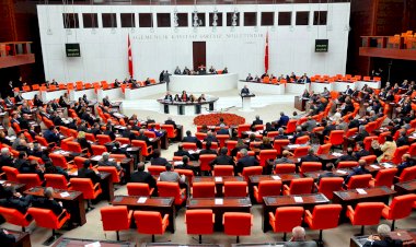 CHP 'güçlendirilmiş parlamenter sistem' için ilk adımı attı: ‘Bağımsız ve Tarafsız Yargı Raporu’ hazır
