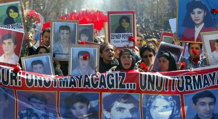 Peker'in cemevi iddiası: Geçmişle hesaplaşmanın yolu açılır mı?