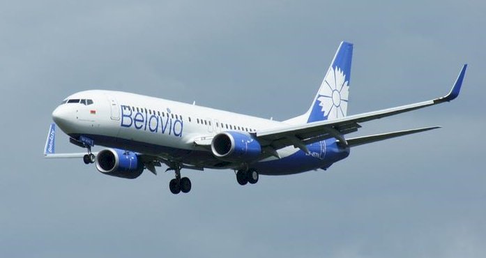 AB Belarus uçaklarına hava sahasını kapattı