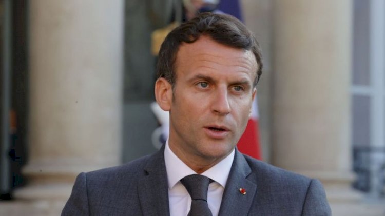 Fransa Cumhurbaşkanı Macron'a tokat atıldı, iki kişi gözaltına alındı