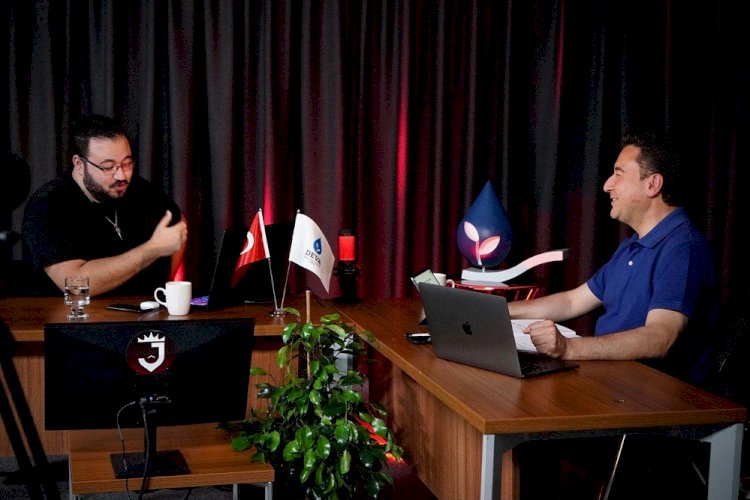Babacan, Jahrein’e konuk oldu:  ‘İşler düzeldiğinde beyin göçü dönecek’