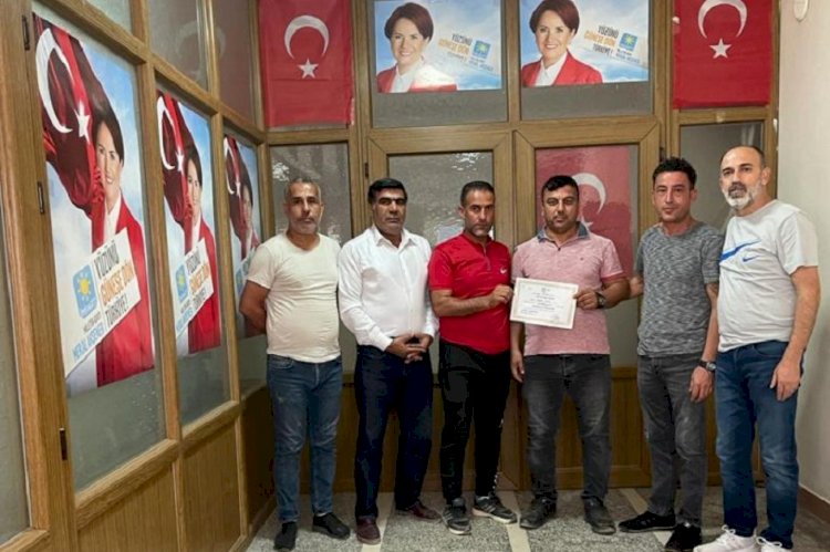 Vatan Partisi il başkanı ve yönetim kurulu topluca İYİ Parti'ye geçti