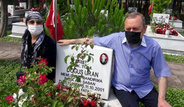 Babalar Günü'nde şehit oğula ziyaret