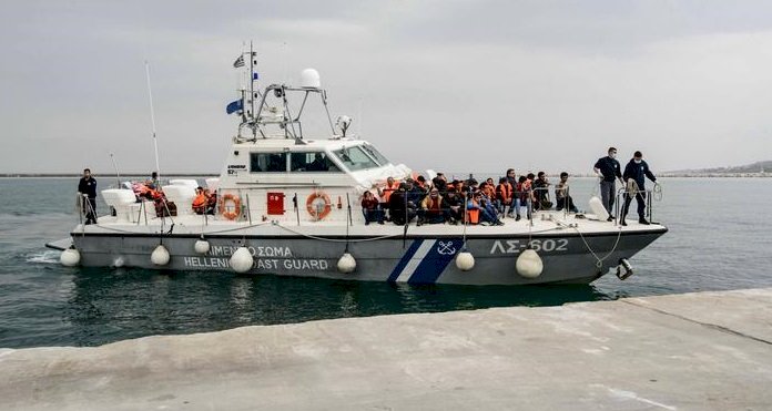 AB Komisyonu Türkiye'ye "sınır dışı sayısından" memnun değil