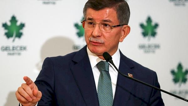 Davutoğlu'ndan, Özışık’ın açıklamalarına paralel yapı çıkışı