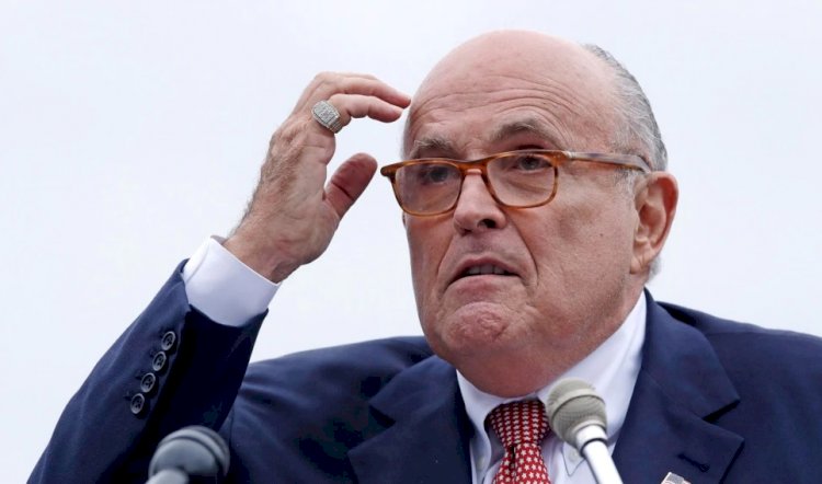 Giuliani’nin Avukatlık Lisansı Askıya Alındı