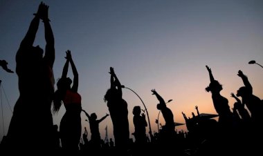 Yoga adı altında gerçekleşen cinsel istismarı ortaya çıkardı