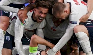 EURO 2020: İngiltere, Danimarka'yı uzatmalarda geçerek finale çıktı