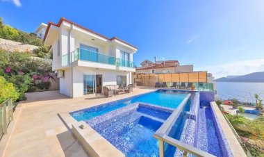 Villada tatil umuduyla dolandırılıyorlar