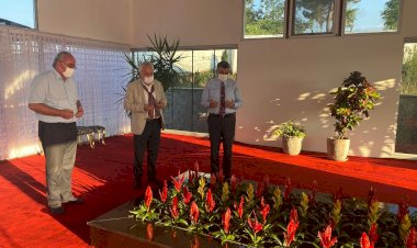 CHP’Lİ VEKİLLERDEN PROF. DR. HAYDAR BAŞ’IN KABRİNE ZİYARET