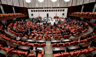 Ek gözaltı süresi uygulamasının 1 yıl daha uzatıldığı yasa teklifi kabul edildi