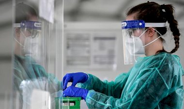 Avrupa'da Covid-19: Delta varyantı vakaları arttı; kısıtlamalar geri geliyor