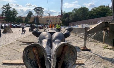 Lviv'deki Sovyet anıtı kaldırıldı