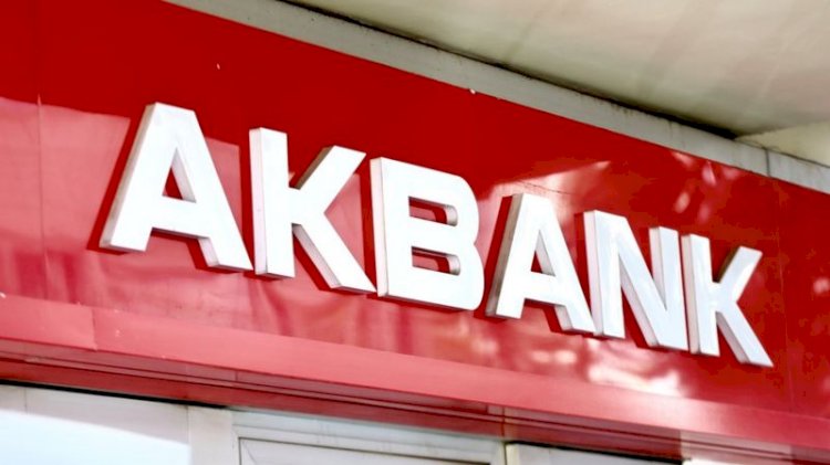 Akbank: 'Sistemlerimizi önümüzdeki saatlerde kademeli olarak devreye almayı hedefliyoruz'