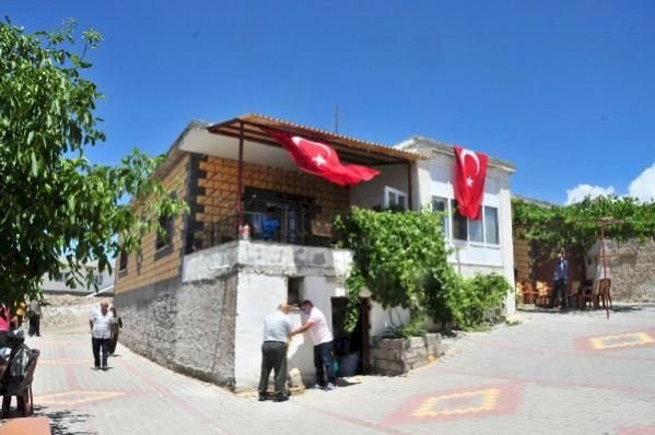 Evin tek oğlu şehit oldu