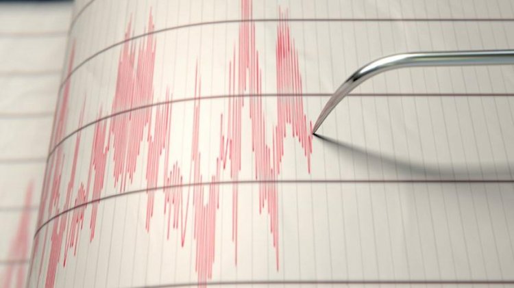 İzmir açıklarında bir deprem daha oldu! Uzmanından açıklama geldi