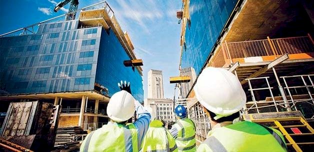 Türk müteahhitler yurtdışında 6 ayda 6,5 milyar dolarlık iş üstlendi