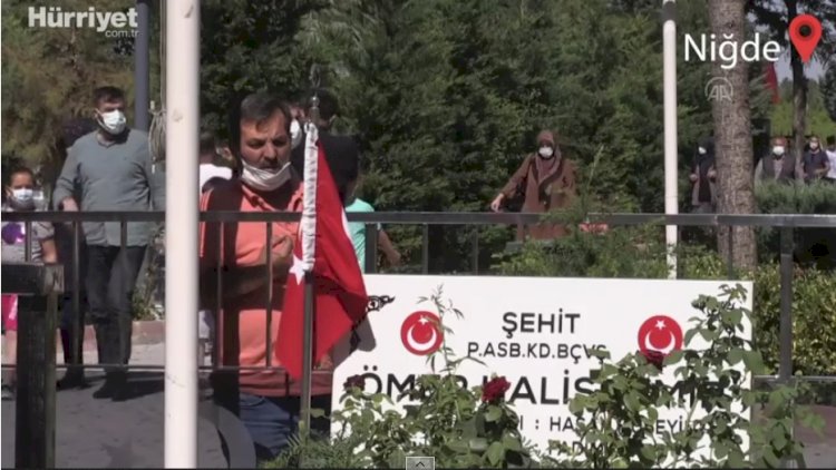 Şehit Ömer Halisdemir'in kabrine ziyaretçi akını